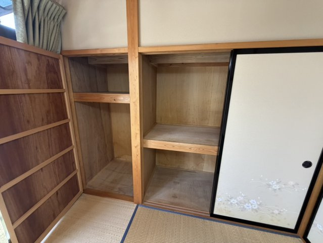 伊賀屋敷戸建の収納
