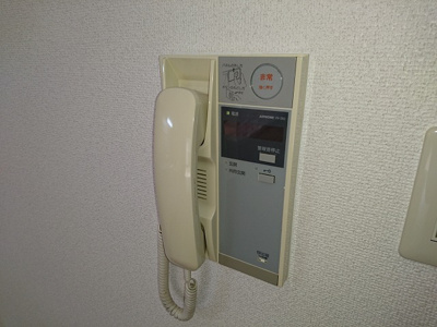 【セキュリティ】 | カーム淀川 | 室内にインターホンがあるので安心です