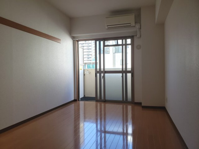 【洋室】 | カレント北川 | 明るい洋室9帖　フローリング☆神戸市垂水区　カレント北川　賃貸☆
