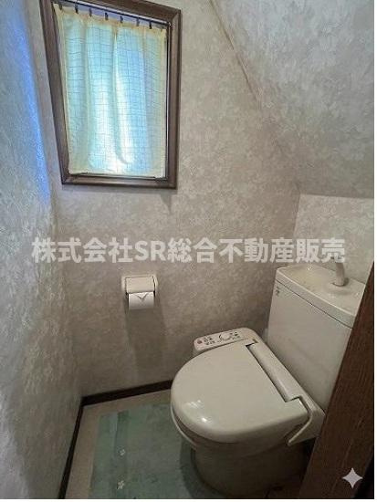 吉田4丁目中古戸建のトイレ|温水洗浄便座もございます♪