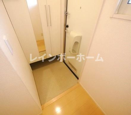 メゾン・ディアベルジュの玄関