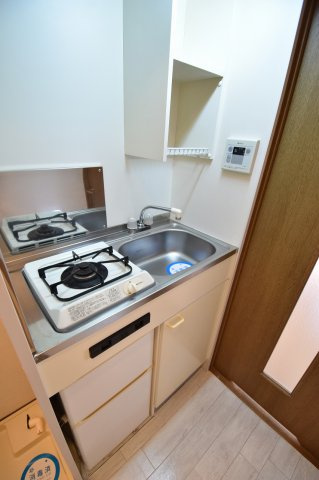 大阪市中央区内淡路町１丁目の賃貸マンションのキッチン