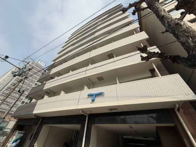 ラシュレエグゼ難波西の外観
