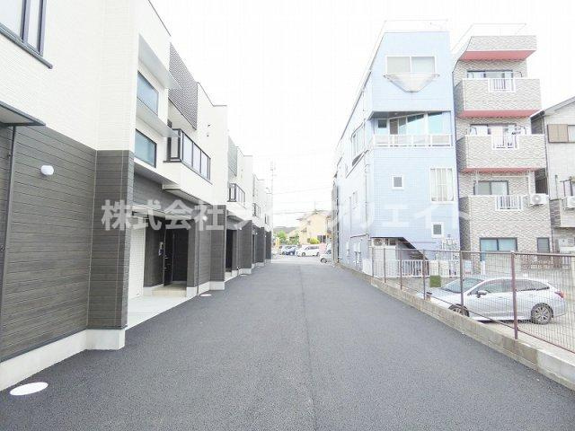 GARAGE上中野の駐車場