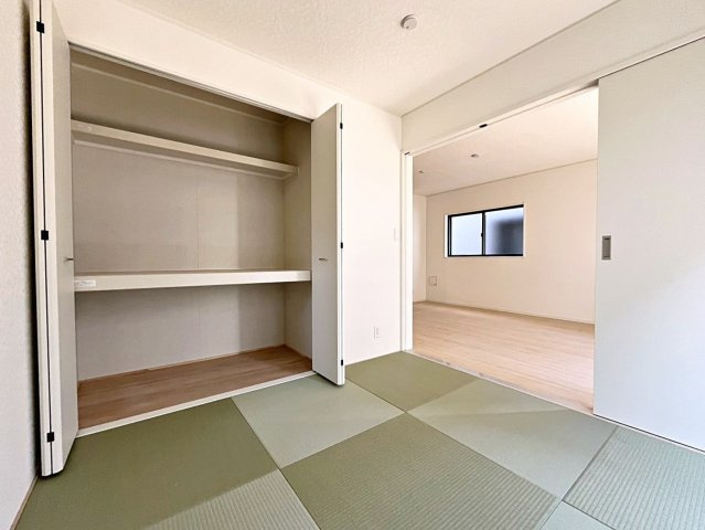 新築戸建・新築建売　福島市松木町第1　福島第二小・福島第二中の和室|リビングのすぐ隣にあるのでお子様のお昼寝や遊び場として最適！