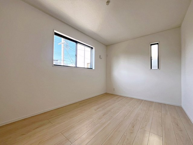 新築戸建・新築建売　福島市松木町第1　福島第二小・福島第二中の洋室|陽当たりが良い洋室はくつろぎのプライベート空間！