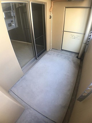 カーヨパレス二宮のバルコニー