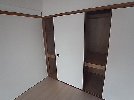 御影マンション東館の収納