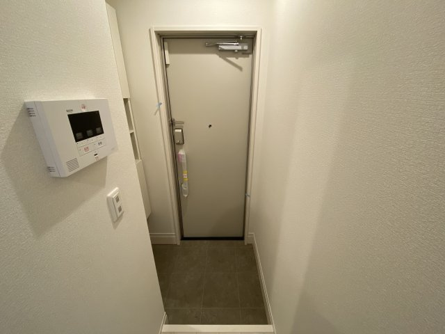 フェーブ島上の玄関
