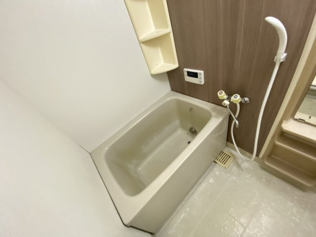 グレイスコート直井の浴室