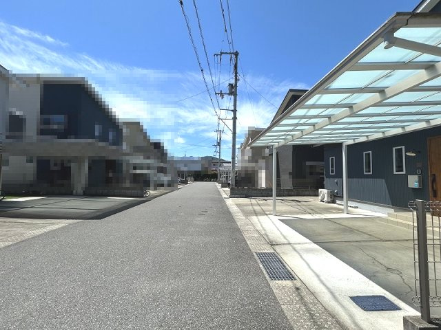 【前面道路含む現地写真】の画像