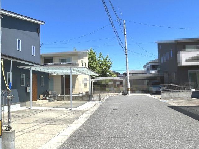 【前面道路含む現地写真】の画像
