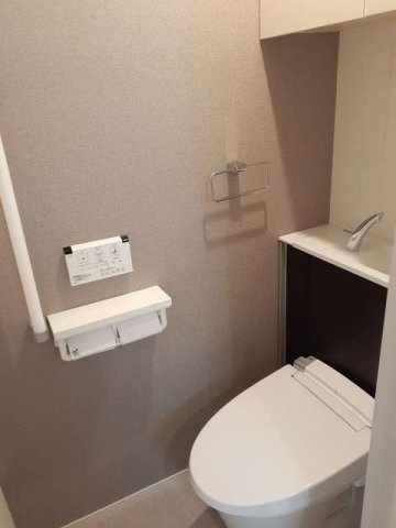 エクセルアヴェニューのトイレ|落ち着いた色調のトイレです