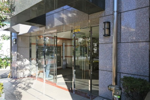 パレステュディオ笹塚のエントランス|毎日通るエントランスはこのようになっています