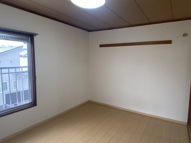 レジデンス桑原Bのその他|※同じタイプの間取です。実際の色や建具は異なります。