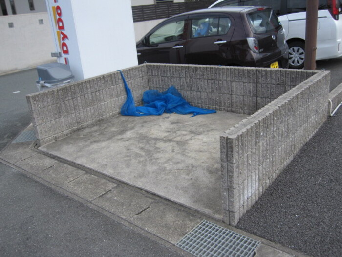 ライフパークユニゾンの駐車場