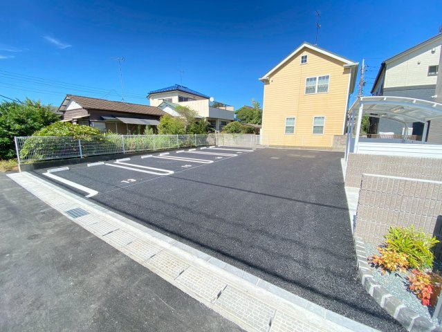 【駐車場】