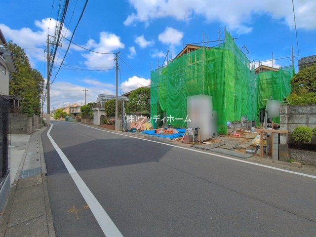 越谷市大林14期　新築一戸建て　1号棟の前面道路含む現地写真