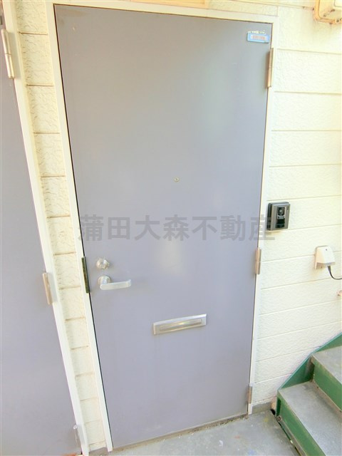カフーシ蒲田の玄関