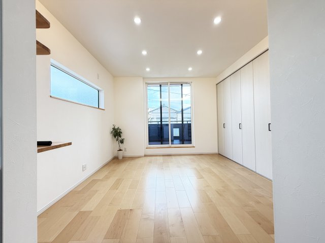 貸家（薊野西町2丁目4-37）の居間・リビング
