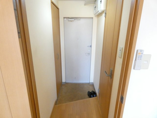 リリス418の玄関
