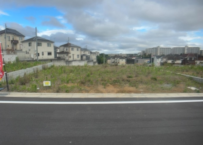【外観】 | 販売されている全ての土地が、宅地用の土地であるとは限りません。都市計画法に基づき、基本的に住宅を建てることができるのは土地計画区であることに加え、市街化区域として定められている地域のみとなっています。