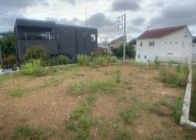 【外観】 | 土地の面積＝住宅面積ではありません。建ぺい率の問題などで、土地のある場所によって住宅を建てられる面積は限られています。高さもしかり、「土地」という言葉の中には、建築条件も含まれると考えておきましょう。