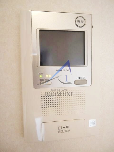 ルーブル住吉のセキュリティ|モニター付きインターホンです。