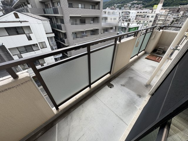 シンプルライフ本山のバルコニー