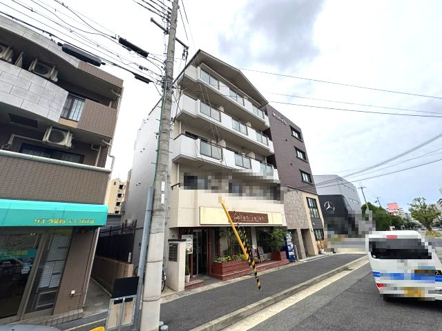 シンプルライフ本山の外観