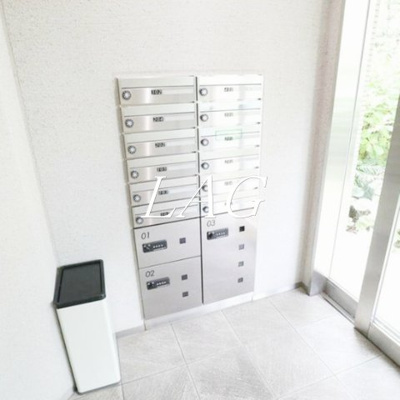 【その他共用部分】 | クレストパーク豪徳寺 | 集合ポストです。