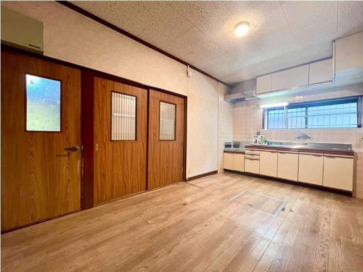 西宮市美作町　中古戸建の外観