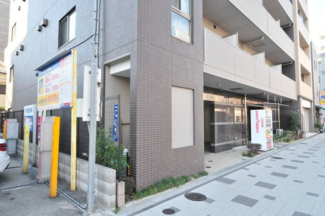 プレスタイル両国弐番館のエントランス