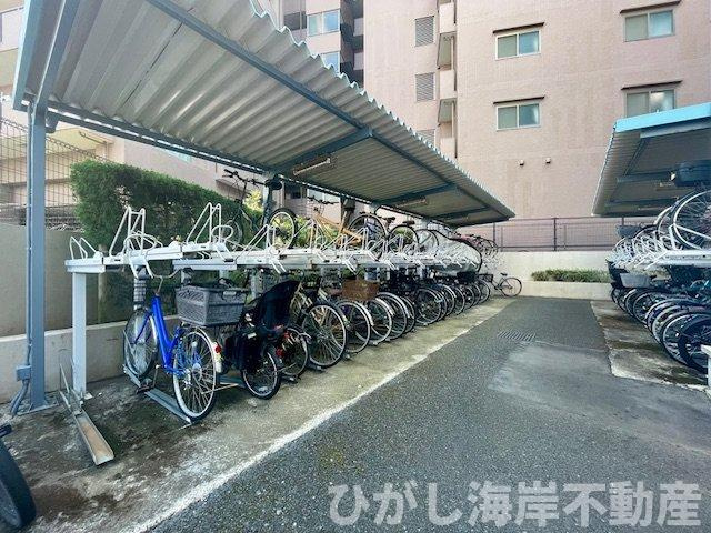 ライオンズプラザ茅ケ崎駅前の駐輪場|敷地内駐輪場