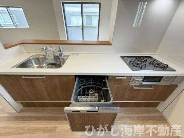 平塚市夕陽ケ丘　新築戸建　全２棟のキッチン|食洗器付きシステムキッチン