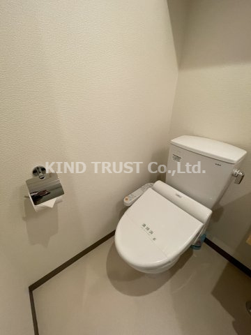 セレニテ梅田北のトイレ|ゆったりとした空間のトイレです