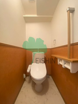 【トイレ】 | ソレアード空港南 | 清潔感のあるトイレです。