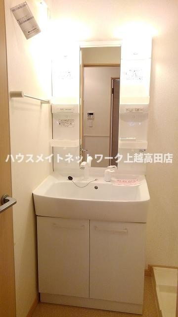トゥモローの独立洗面台|洗髪洗面化粧台