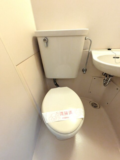 ★お手入れ簡単・浴室内シンプルトイレ★