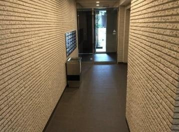 【エントランス】