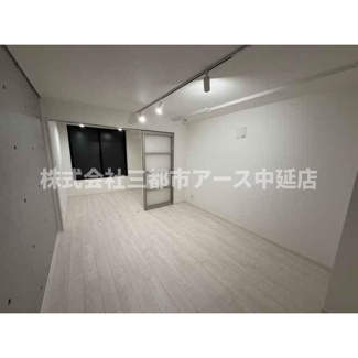 【居間・リビング】 | ＬＵＯＲＥ池上 | ＬＵＯＲＥ池上　は三都市アース中延店へお任せください！　ご内覧可能なお部屋は物件現地お待ち合わせご案内可能です！
