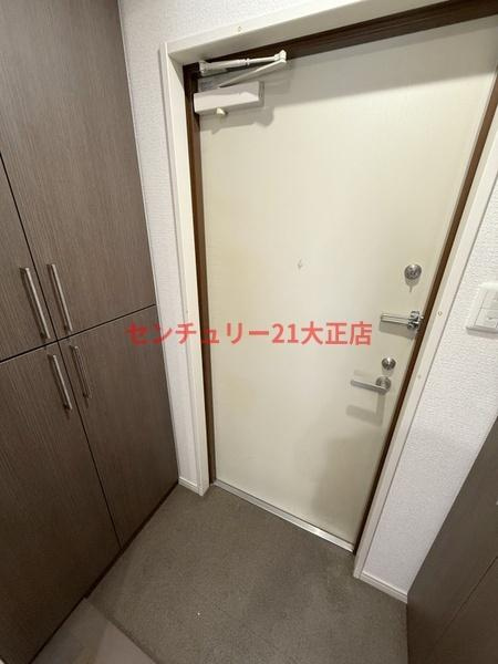 アリビオ港晴の玄関