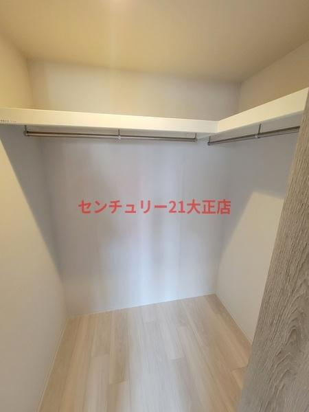 Louis Residence 弁天町の収納|★ウォークインクローゼット★