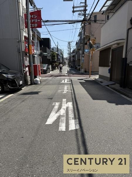 泉尾4丁目売土地の前面道路含む現地写真