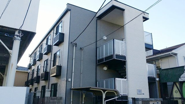 レオパレススターの外観