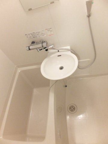 レオパレススターの浴室|浴室換気乾燥機があるので洗濯物も乾きます