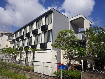 レオパレス新浜の外観