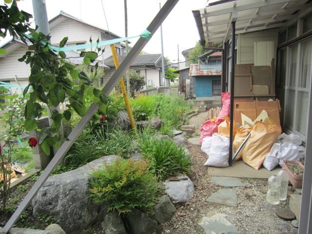鴻巣榎戸中古の庭