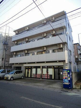 ユーゴーハイツ