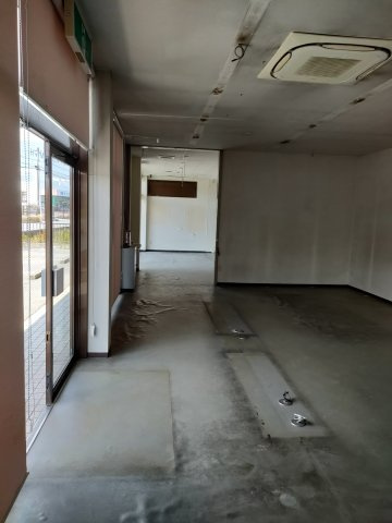 玉名市築地　売り店舗・工場の玄関